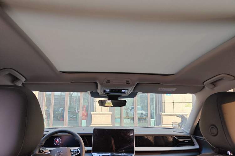 Used Volkswagen Teramont 2025 Tiguan Pro 450TSI 4Motion Crosswind Edition