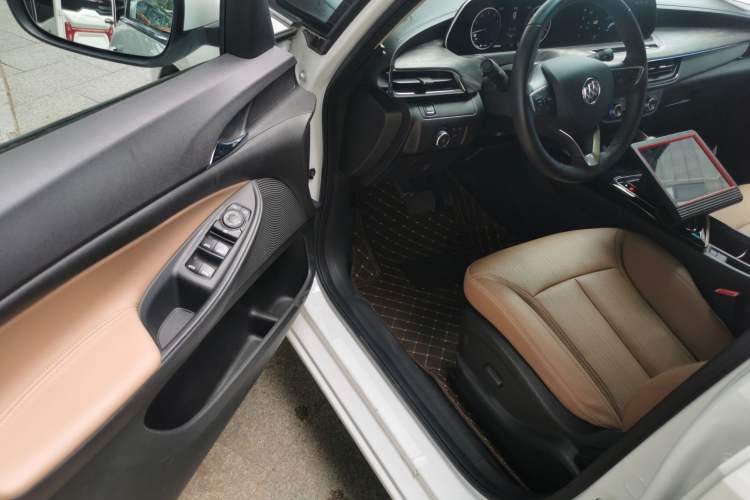 Used Buick GL6 2021 323T Mild Hybrid Connect Luxury Model Interior 3