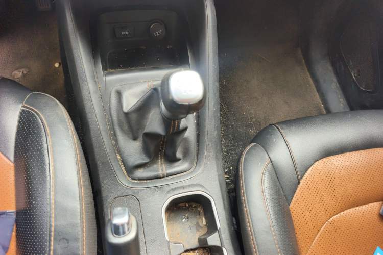 Used Wuling Hongguang S3 2019 1.5L Manual Comfort Model China VI Standard
