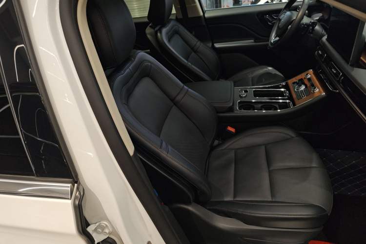 Used Lincoln Aviator 2021 3.0T V6 Four-Wheel Drive Luxury Edition