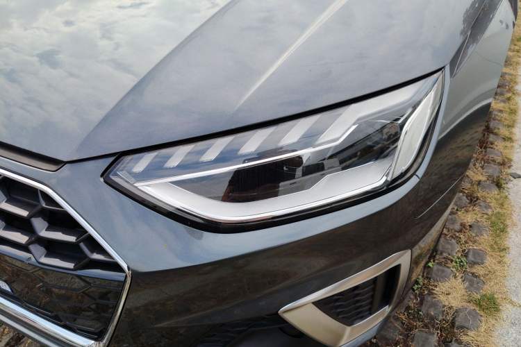 Used Audi A4L 2020 40 TFSI Luxury Dynamic Model