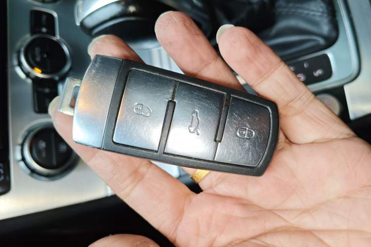 Used Volkswagen FAW-Volkswagen CC 2013 2.0 TSI Luxury Model Vehicle Key