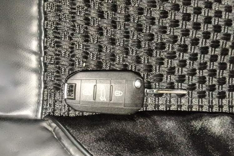 Used Citroen Elysee 2018 1.6L Manual Fashion Edition Vehicle Key