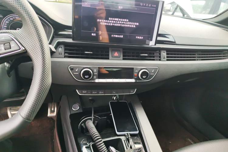 Used Audi A4L 2024 40 TFSI Luxury Dynamic Edition Audio And AC Panel