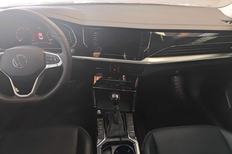 Used Volkswagen Passat 2025 Premium Version 380TSI Dragon Edition