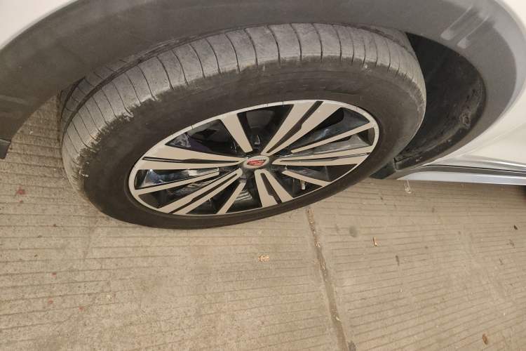 Used Roewe RX5 2020 20T Automatic 4G Connected Million Edition
