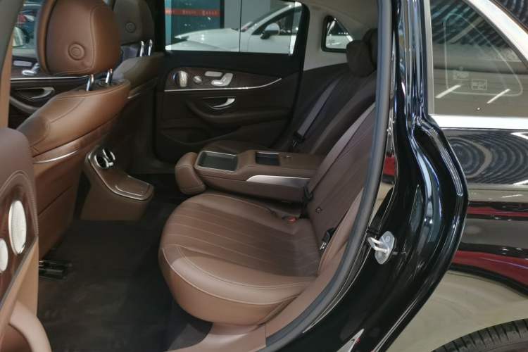 Used Mercedes-Benz E-Class 2022 Second Facelift E 300 L Luxury Edition
