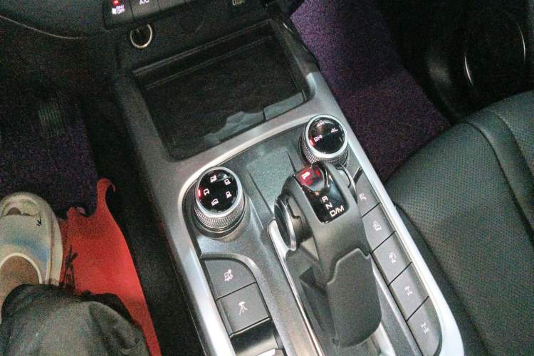 Used Tank 300 2023 Off-Road Edition 2.0T Conqueror Gear Lever