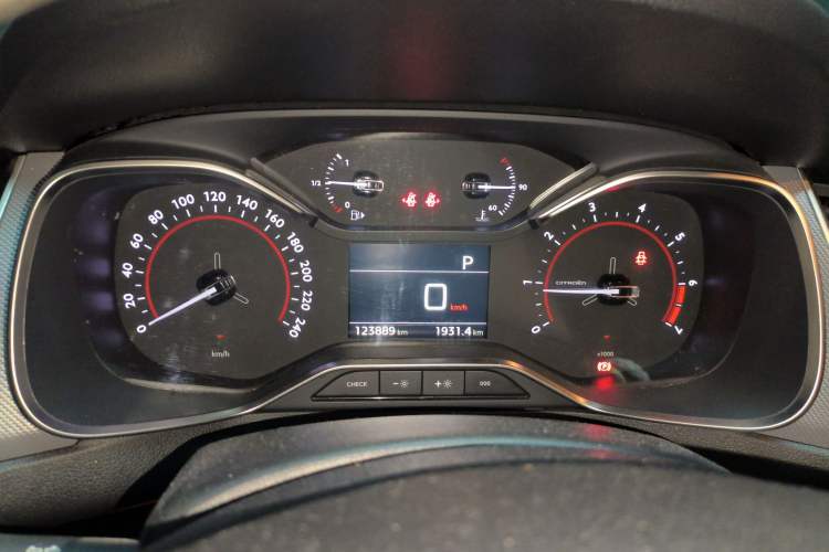 Used Citroen C5 2017 350THP Automatic Luxury Model Instrument Cluster