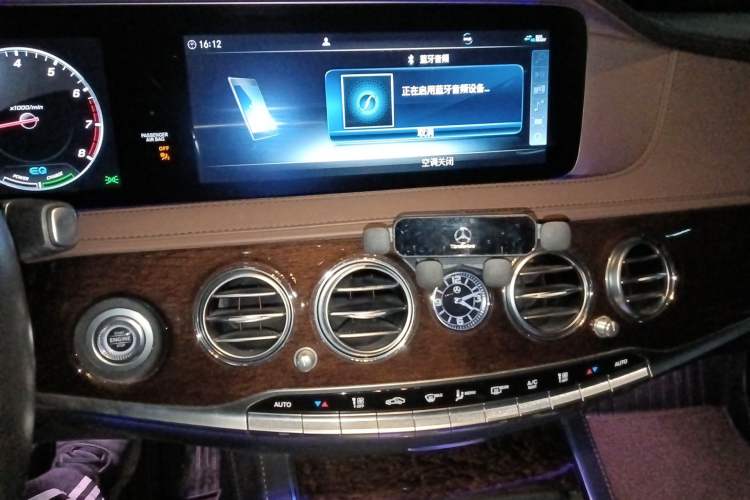 Used Mercedes-Benz S-Class 2019 S 320 L Audio And AC Panel