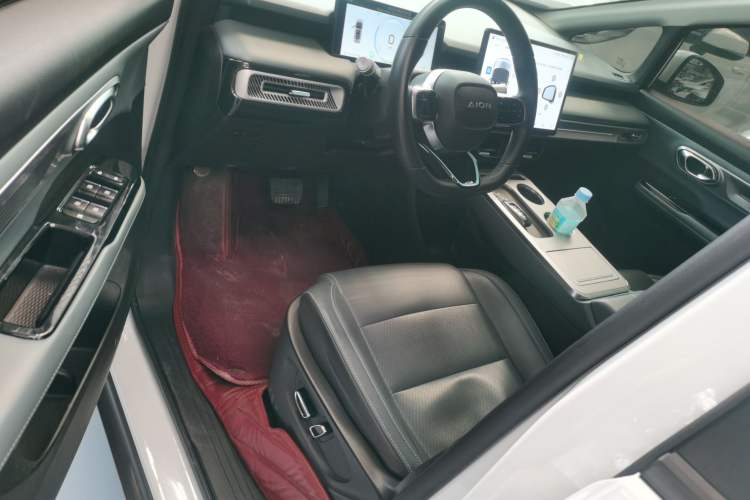 Used AION Y 2023 Plus 610 Smart Edition Ternary Lithium
