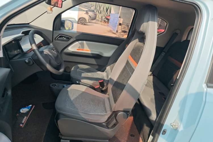 Used Wuling Hongguang MINIEV 2020 Freedom Version Lithium Iron Phosphate Left Front Seat