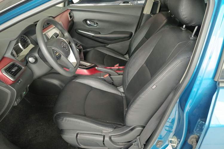 Used Nissan Lannia 2016 1.6L CVT Cool Edition Left Front Seat