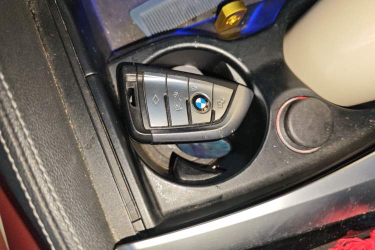 Used BMW 5 Series 2023 530Li Leading Edition Luxury Package Vehicle Key