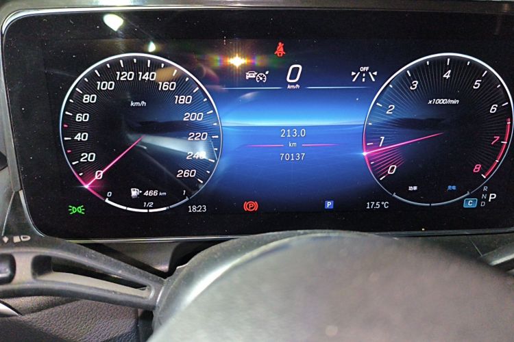 Used Mercedes-Benz GLC 2023 GLC 300 L 4MATIC Luxury 7-Seater Instrument Cluster