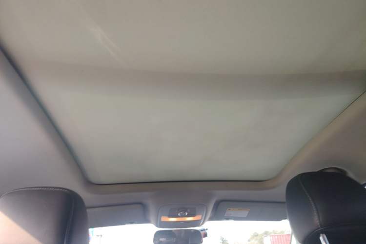 Used Roewe RX5 2019 20T Two-Wheel Drive Automatic Ali Smart Connectivity Platinum Edition
