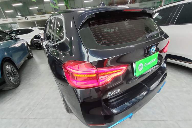 Used BMW iX3 2021 Updated Leading Edition
