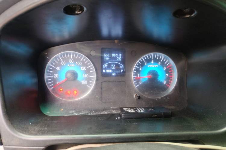 Used Jinbei New Hiace S 2023 1.5L Wealth Edition Passenger Van 5/6/7-Seater Non-Air-Conditioned Version SWC15M