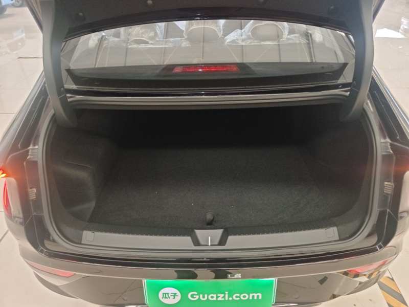 Used Wuling Xingguang 2025 70km Smart Standard Version — 18
