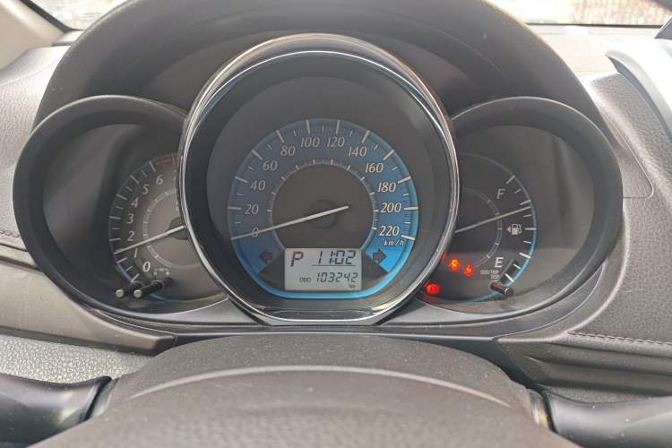 Used Toyota YARiS L Zhi Xuan 2015 1.5E Automatic Charm Edition Instrument Cluster