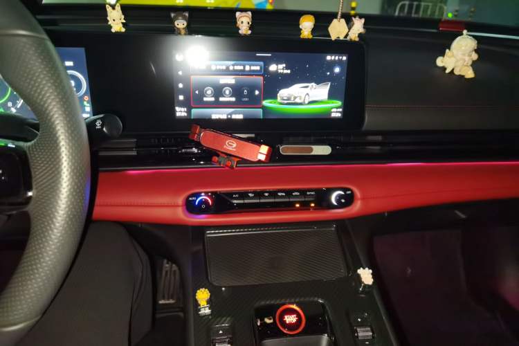 Used GAC Trumpchi EMPOW 2021 270T DCT J16 Version Audio And AC Panel