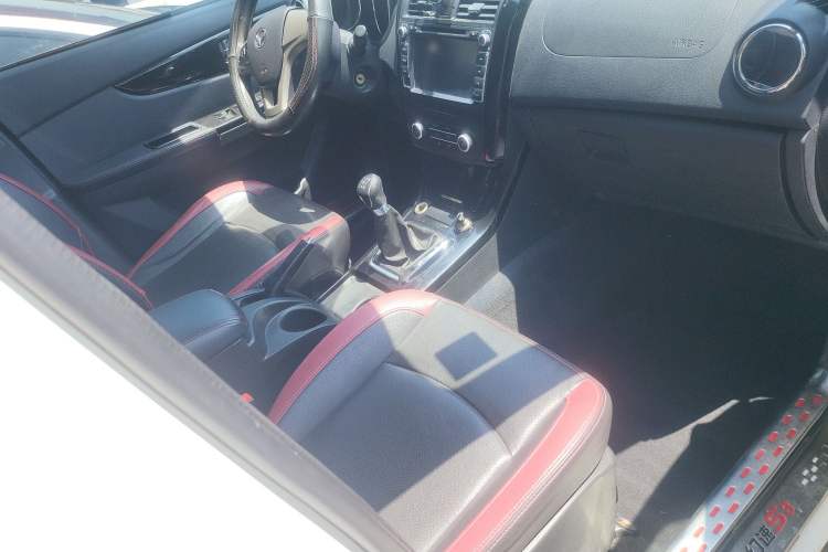 Used HYOSOW S3 2014 1.5L Luxury Version China IV Emission Standard