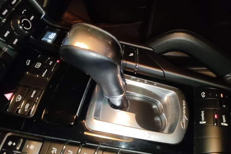 Used Porsche Cayenne E-Hybrid 2015 Cayenne S E-Hybrid 3.0T
