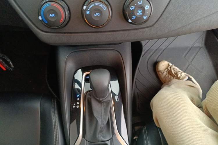 Used Toyota Corolla 2019 1.2T S-CVT GL Pioneer Edition
