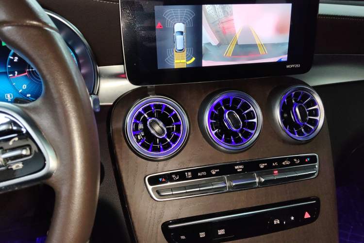 Used Mercedes-Benz GLC 2020 Facelift GLC 300 L 4MATIC Dynamic Edition
