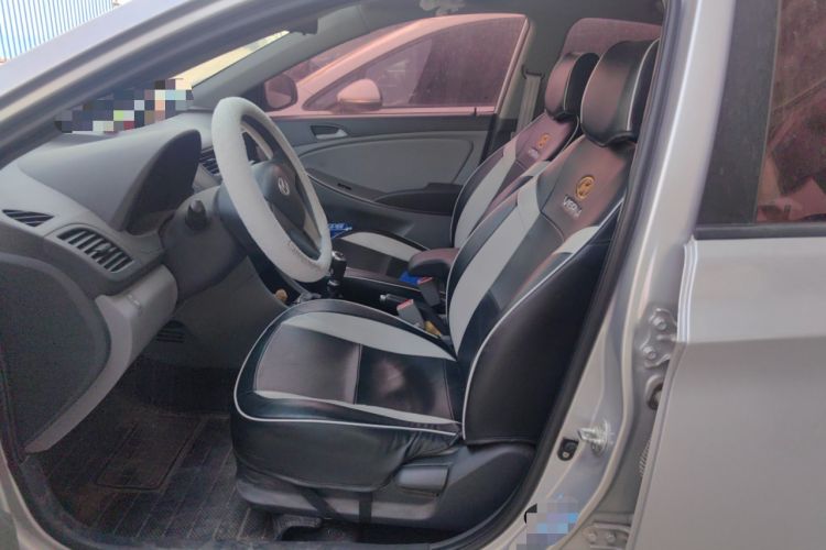 Used Hyundai Verna (older generation) 2014 1.4L Manual Smart GLS Trim