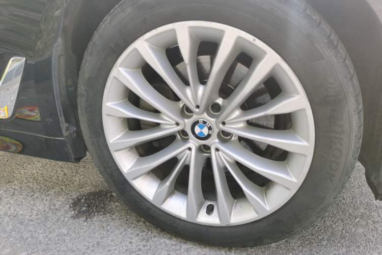 Used BMW 5 Series 2018 525Li Luxury Package
