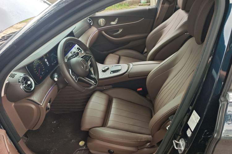 Used Mercedes-Benz E-Class 2023 Facelift E 260 L