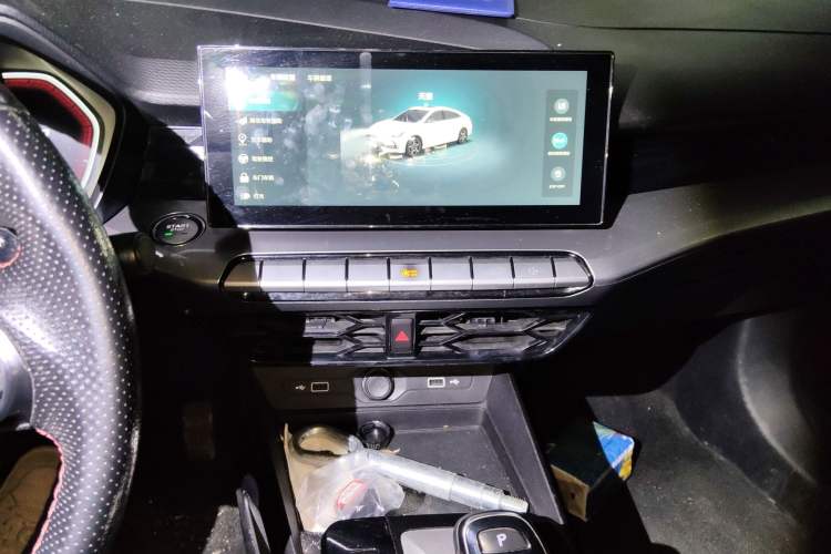 Used MG 5 2021 300TGI DCT Luxury Flagship Edition
