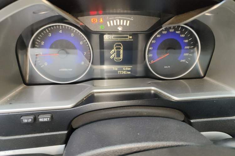 Used Geely Auto Emgrand 2014 Sedan 1.5L Manual Elite Model