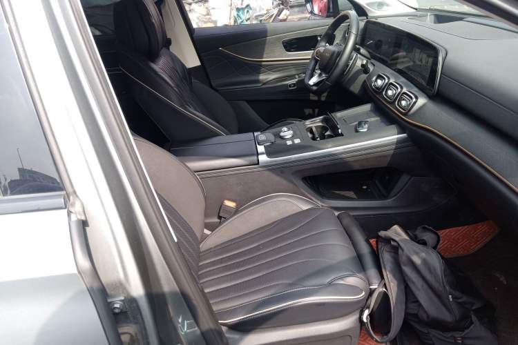 Used Chery Tiggo 9 2023 2.0T Dual-Clutch Two-Wheel Drive Prestige Version 5 Seats