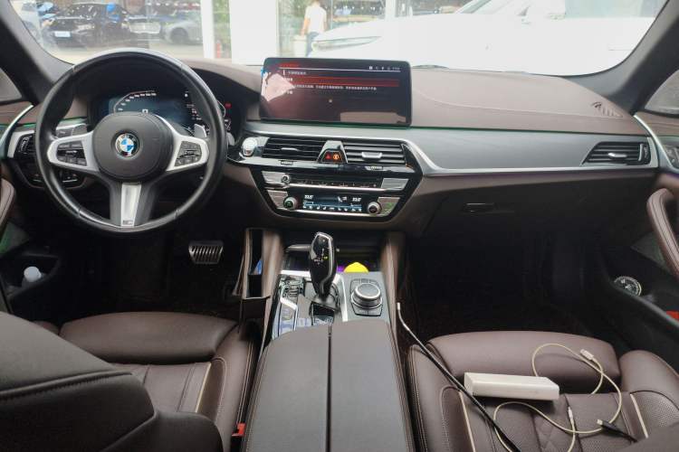 Used BMW 5 Series 2022 Second Facelift 530Li Luxury Version M Sport Package