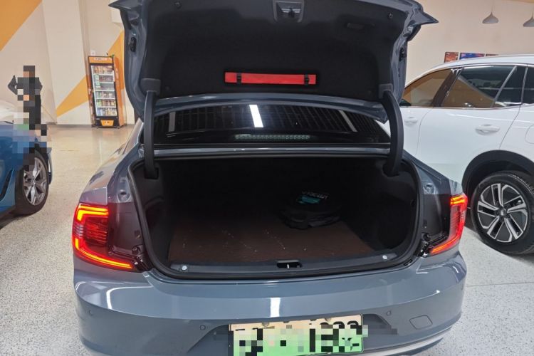 Used Volvo S90 New Energy 2022 T8 eDrive Hybrid Luxury Edition Trunk