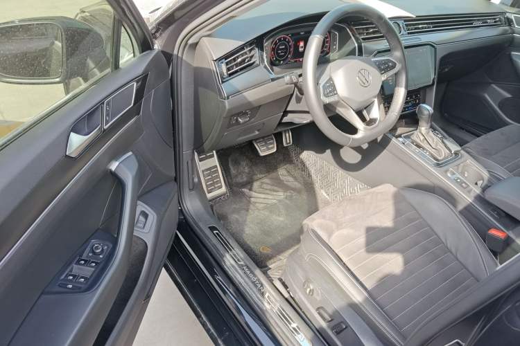 Used Volkswagen Magotan 2020 330TSI DSG Luxury Edition
