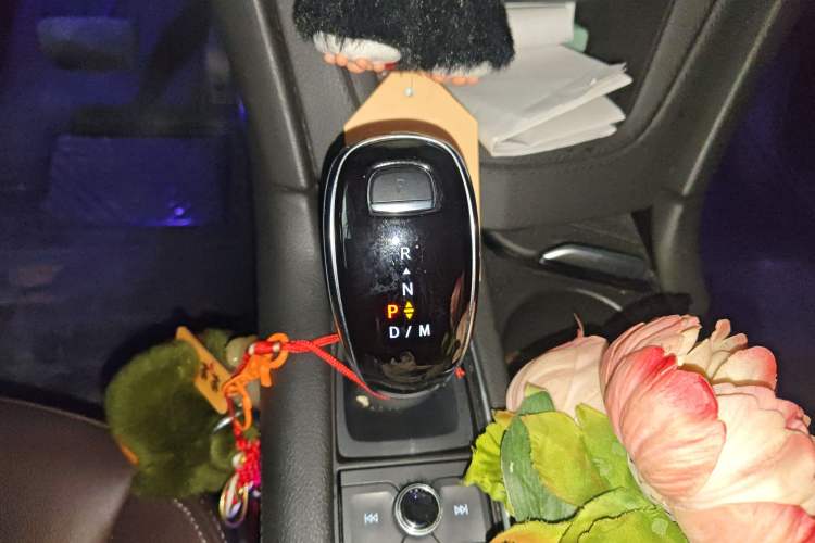 Used Cadillac XT6 2022 2.0T Six-Seater Four-Wheel Drive Luxury Version
