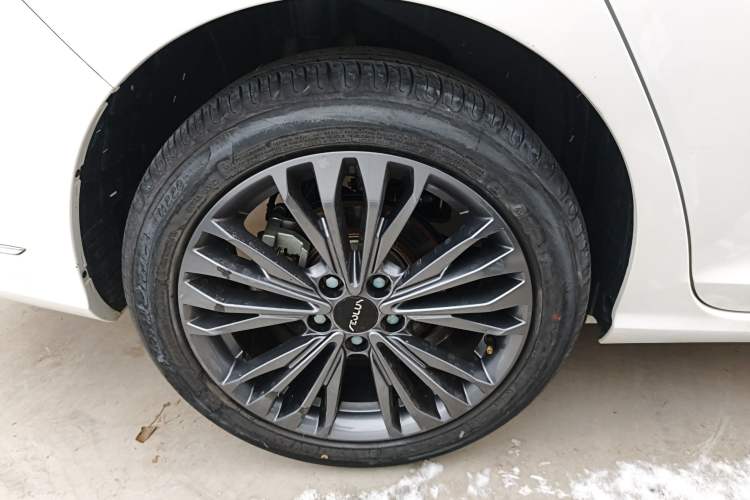 Used Dongfeng Aeolus Yixuan MAX 2021 1.5T Ultra-Stylish Trendsetter Edition
