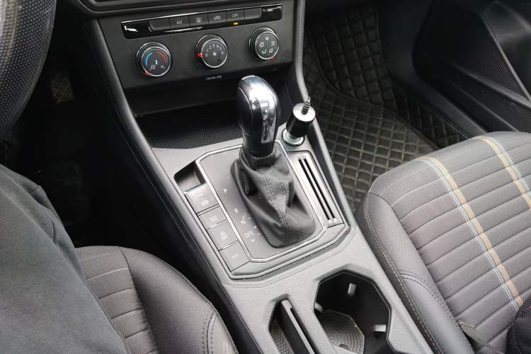 Used Volkswagen Lavida 2021 280TSI DSG Comfort Edition Gear Lever