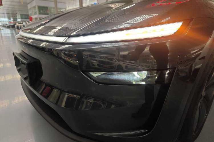 Used Tesla Model Y 2025 Rear-Wheel-Drive Version Left Front Headlight