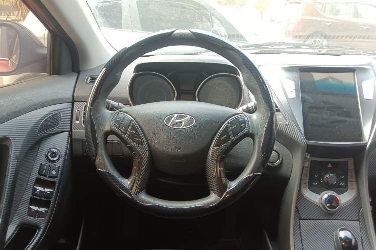 Used Hyundai Elantra (5th Generation / Langdong) 2012 1.6L Automatic Leading Model Steering Wheel