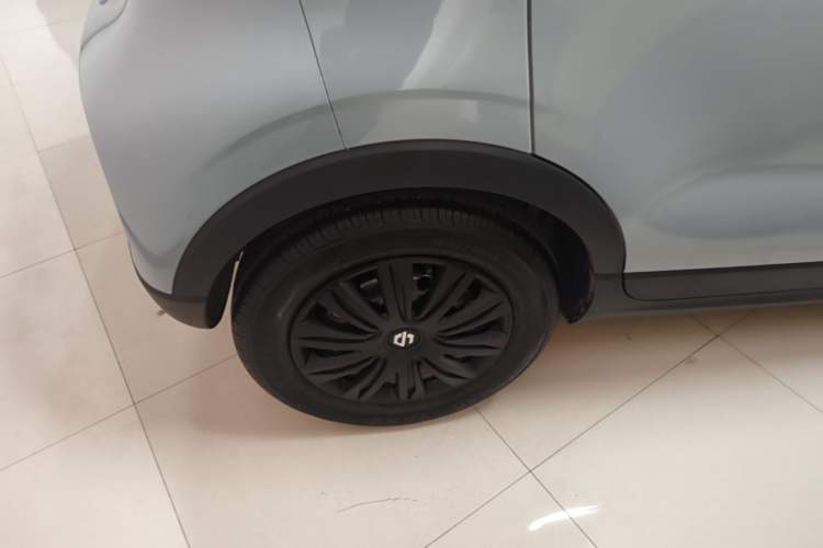 Used Leapmotor T03 2023 200 Lite Edition Right Rear Wheel Hub