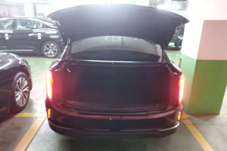 Used Hongqi E-QM5 2021 Online Booking Charging T3 Edition 5-Seater