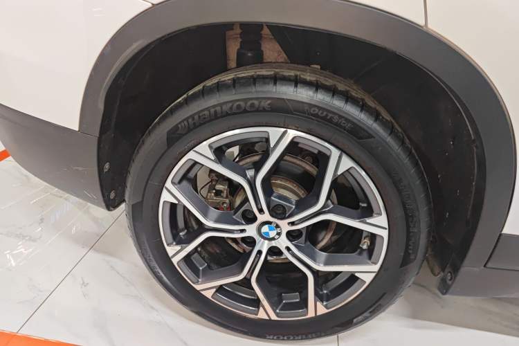 Used BMW X1 2020 sDrive25Li Leading Model
