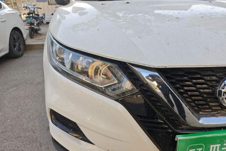 Used Nissan Qashqai 2021 2.0L CVT Smart Enjoyment Version Right Front Headlight