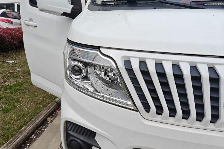 Used CHANGAN KAICHENG Ruixing M60 2019 1.5L Standard Version China VI Emission Standard 5/6 Seats DAM15KR