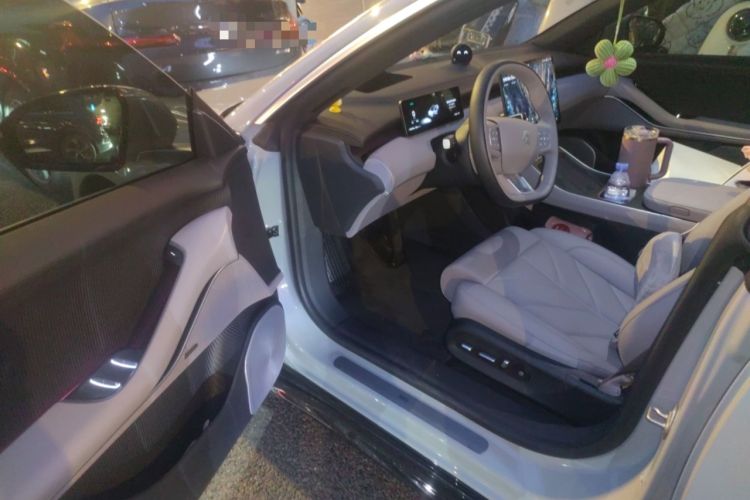 Used Nio ET5 2025 75 kWh
