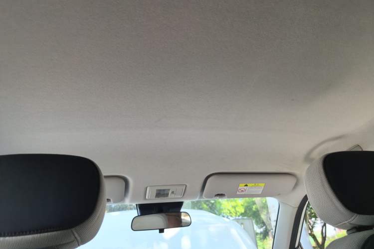 Used CHANGAN NEVO Lumin 2022 155 km – Refreshingly Sweet Edition Headliner